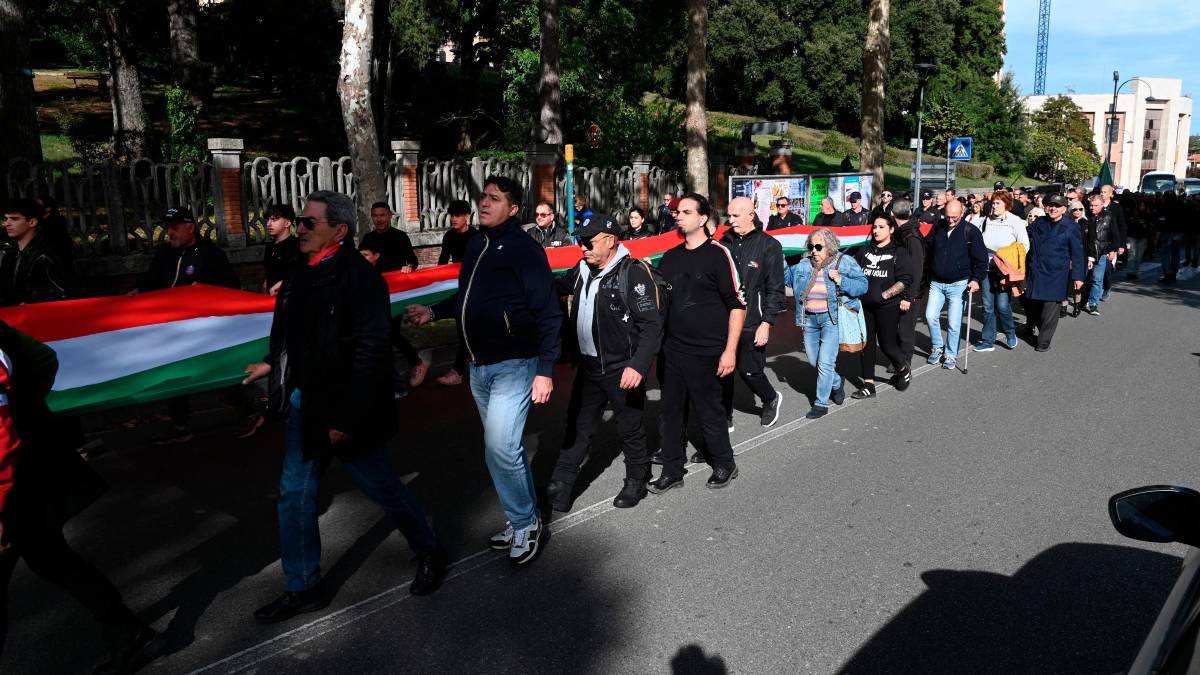 Predappio, circa 800 persone all’anniversario della Marcia su Roma FOTOGALLERY