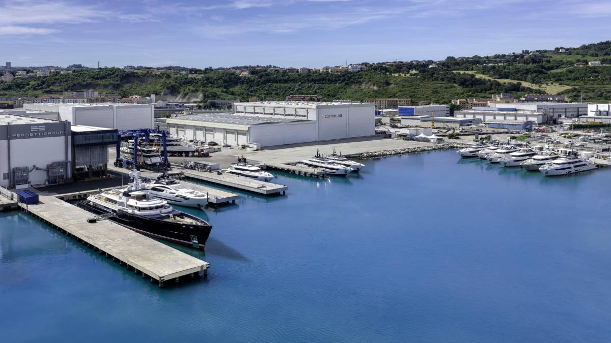 Forlì, che affare per Ferretti: potrà costruire superyacht fino a 100 metri al porto di Ancona