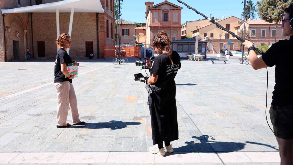 Le riprese in piazza Almerici
