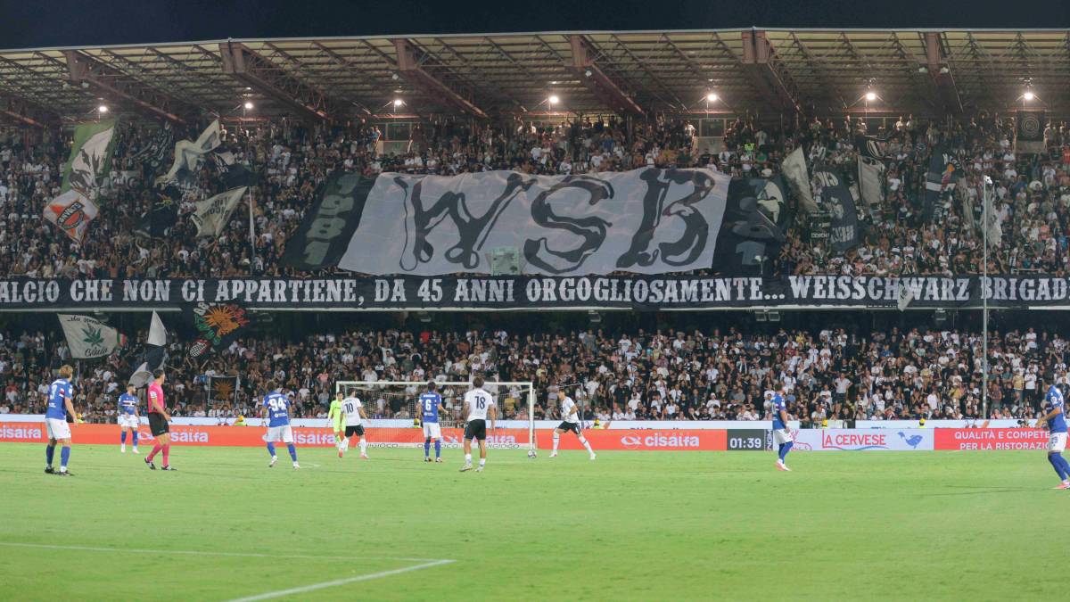 Derby Modena-Cesena: i tifosi romagnoli nel settore ospiti solo con tessera fidelity