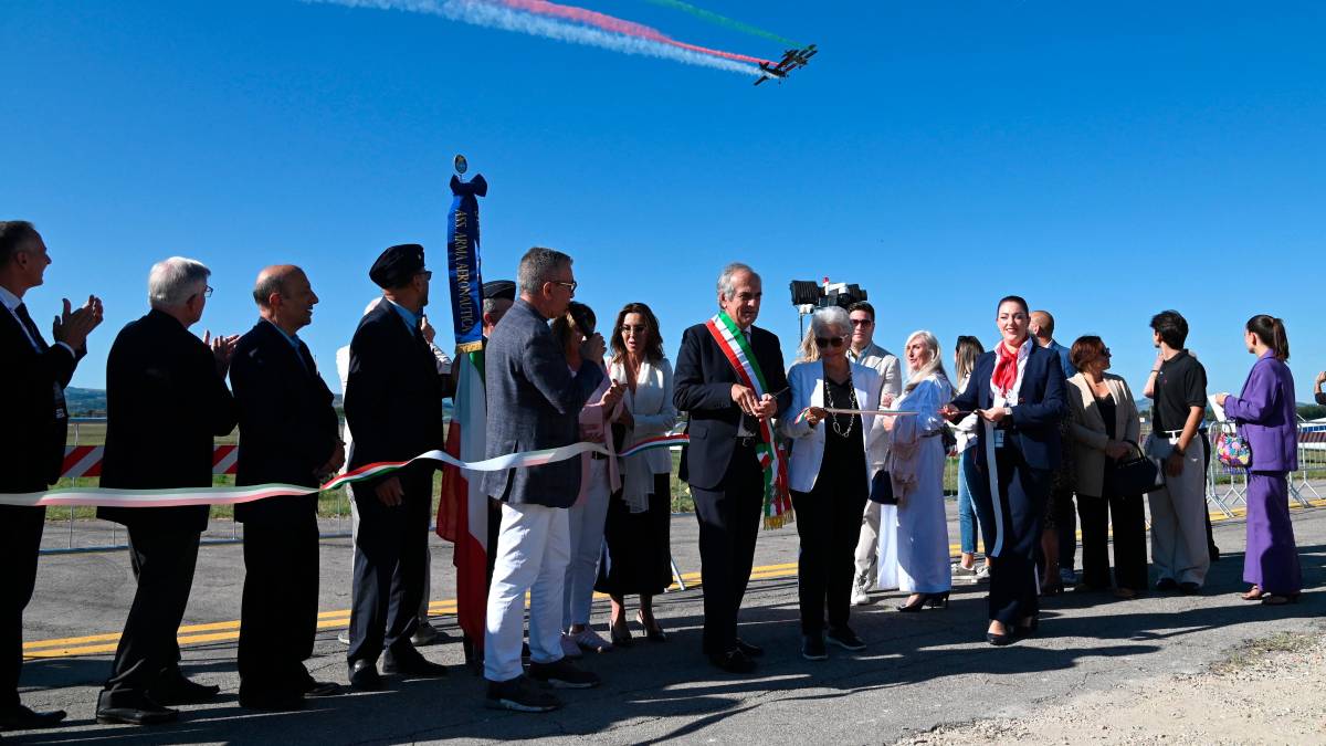 Forlì, i 90 anni dell’aeroporto “Ridolfi” VIDEO E FOTOGALLERY