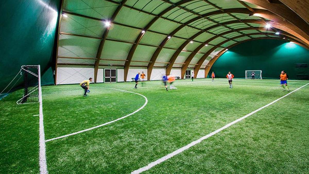 Un campo di calcio a 5