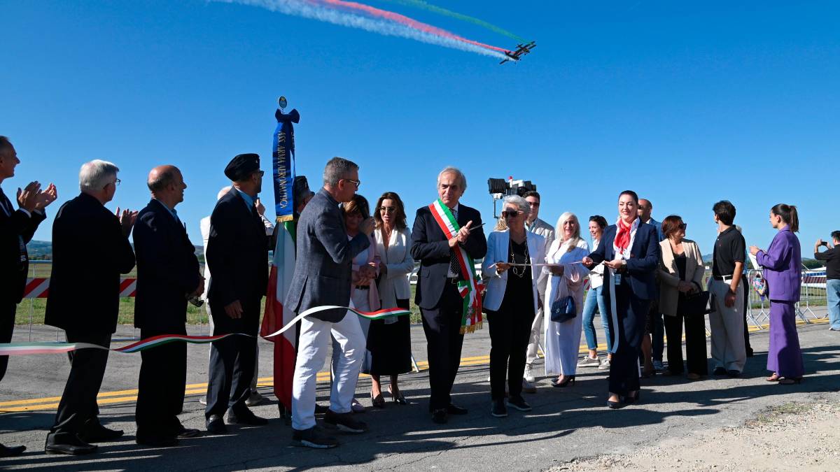 Forlì, i 90 anni dell’aeroporto “Ridolfi” VIDEO E FOTOGALLERY