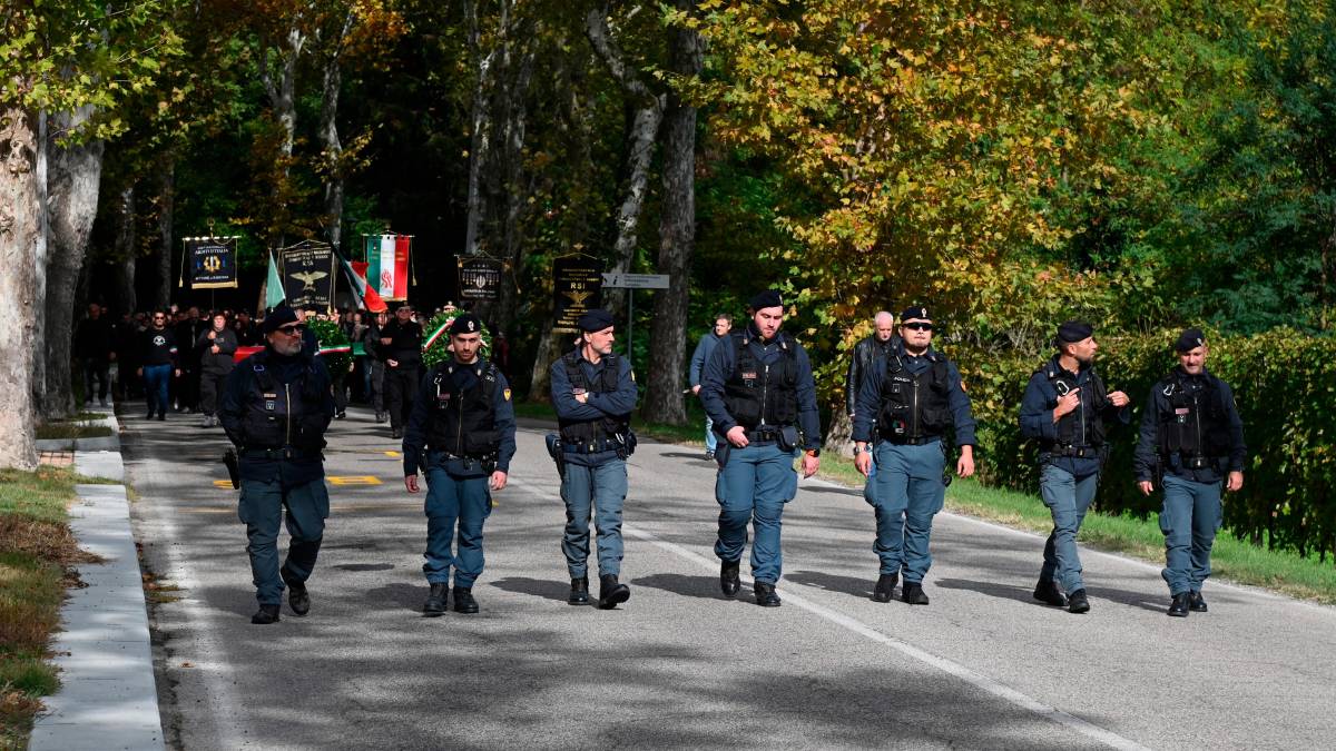 Predappio, circa 800 persone all’anniversario della Marcia su Roma FOTOGALLERY