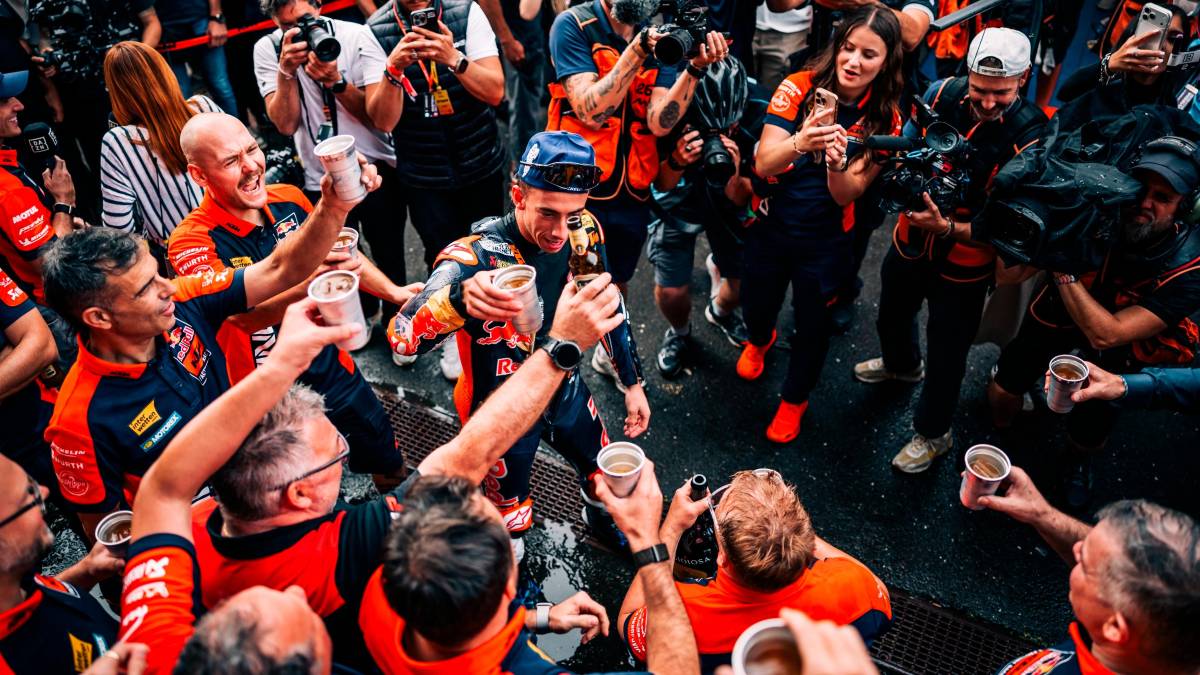 Il predestinato Acosta diventa il quarto pretendente al titolo MotoGp VIDEO
