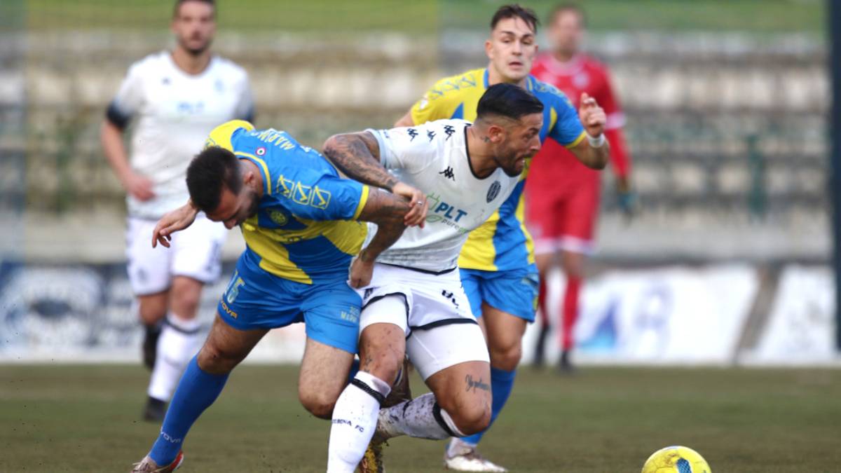 Cesena: Zhabov, Ferrante e i numeri del valico di Carrara