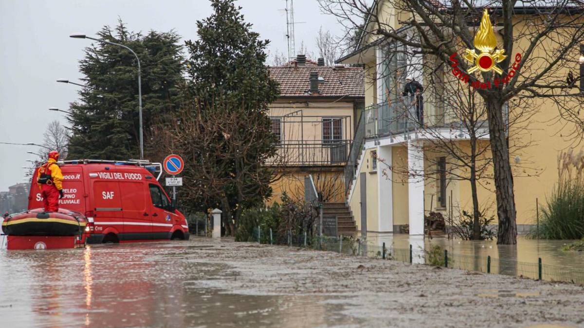 Vigili del fuoco riminesi in soccorso agli alluvionati FOTO