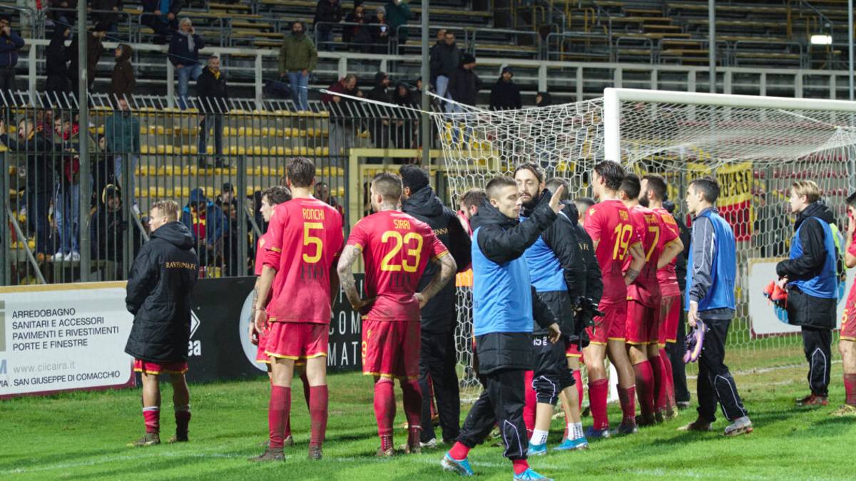 Calcio C, Ultras Ravenna: Via tutti o contestazione permanente