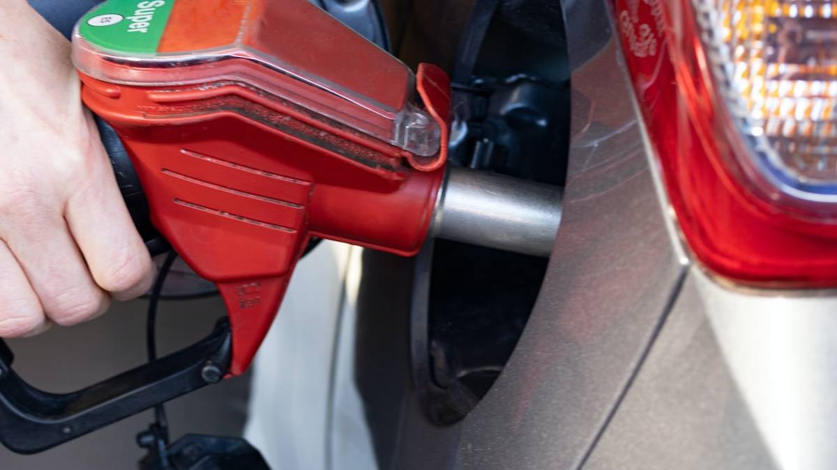 Caro benzina. Federconsumatori Rimini: Aumenti ingiustificati durante l'estate