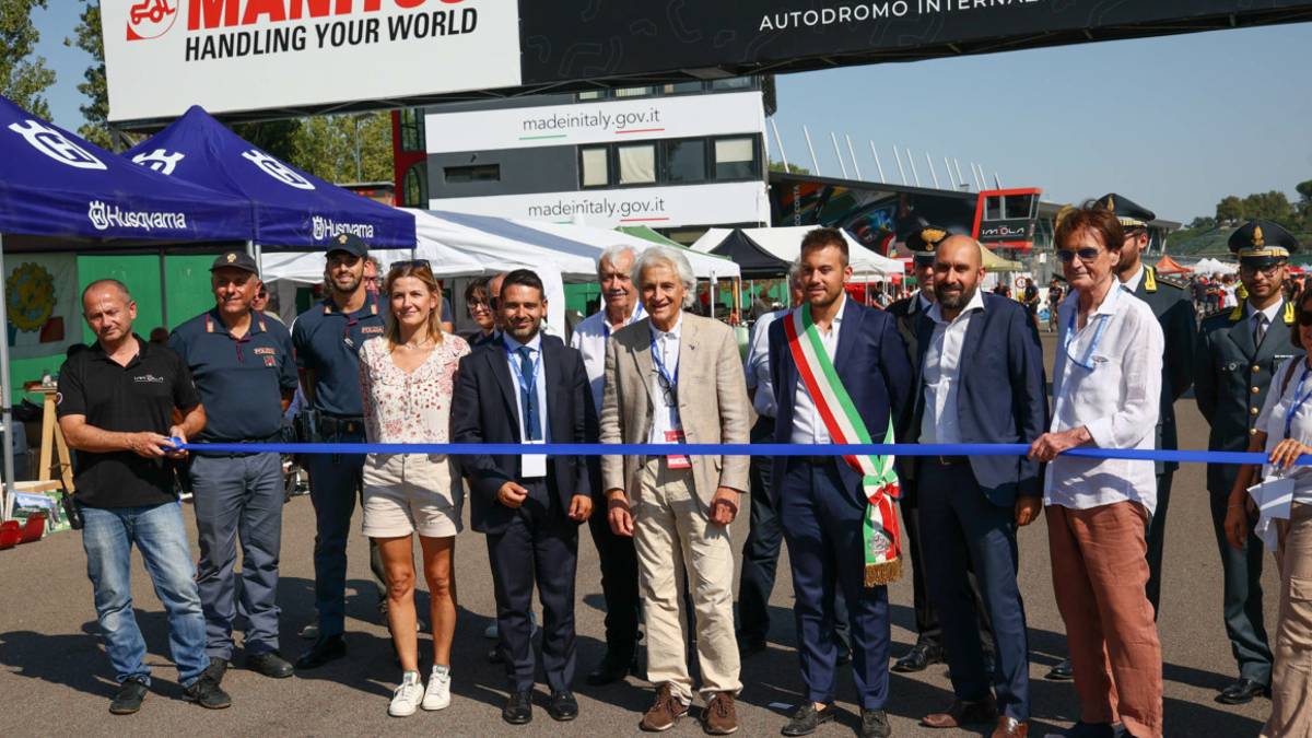 Imola, taglio del nastro al Crame inizia anche la Italian Motor Week