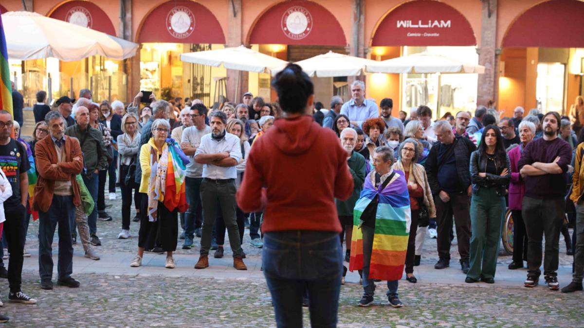Cesena, in 200 in piazza per dire no alla guerra e prepararsi alla manifestazione di Roma