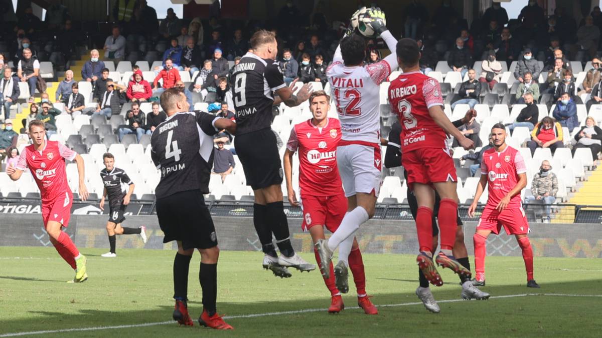 Calcio C, come acquistare i biglietti per Cesena-Pistoiese