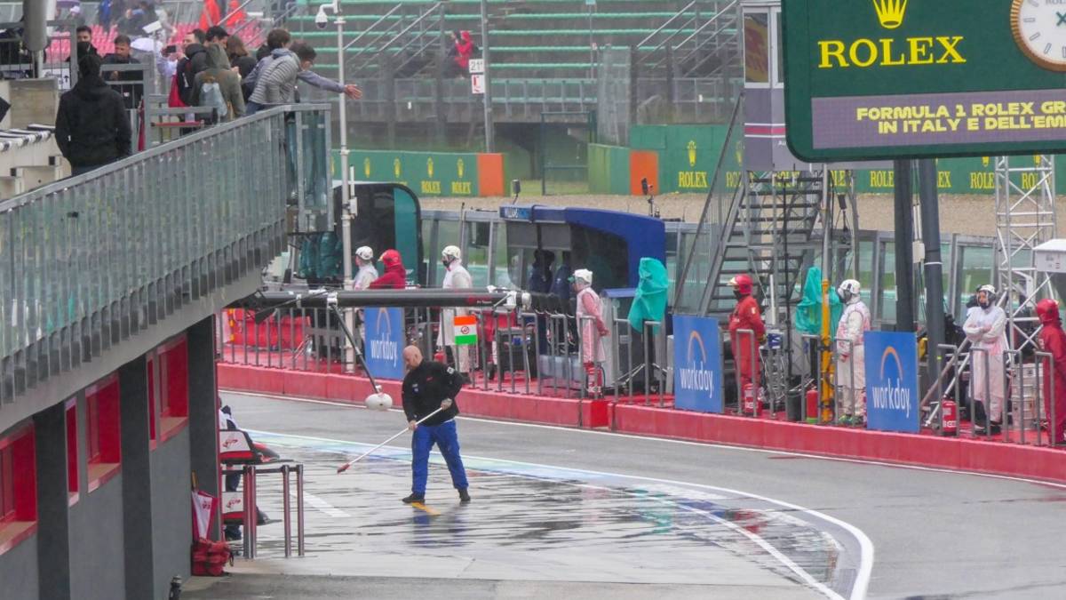 GP a Imola, prove libere sotto la pioggia / GALLERY
