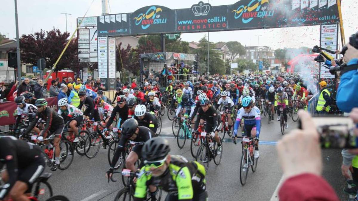 Ciclismo, la Fausto Coppi benefica per le famiglie di Cesenatico