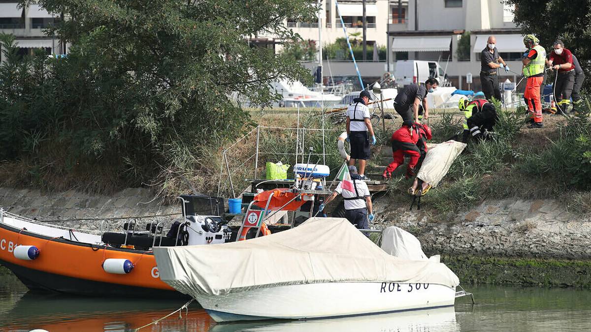 Ravenna, dramma a Casalborsetti. Pescatore annega nel canale Destra Reno