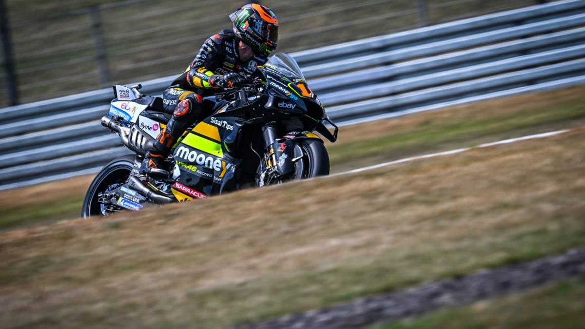 MotoGp: super pole position di Bezzecchi, Bastianini tamponato da Marc Marquez e solo 18° davanti a Savadori