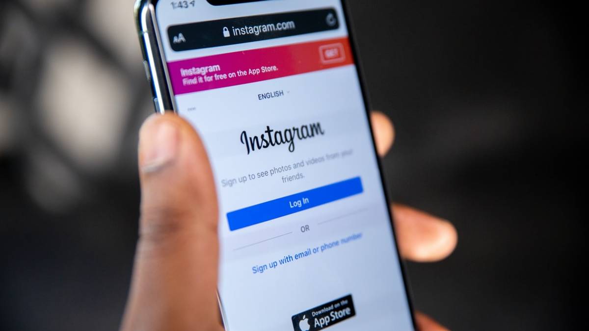 Forlì, minacce al deputato Marco Di Maio su Instagram: Prima o poi ti faranno fuori. Arriva la lettera di scuse