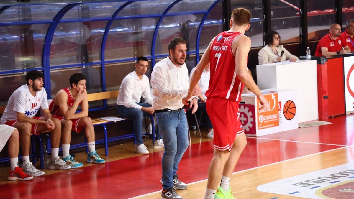 Basket B, l'Andrea Costa a caccia del riscatto a Senigallia