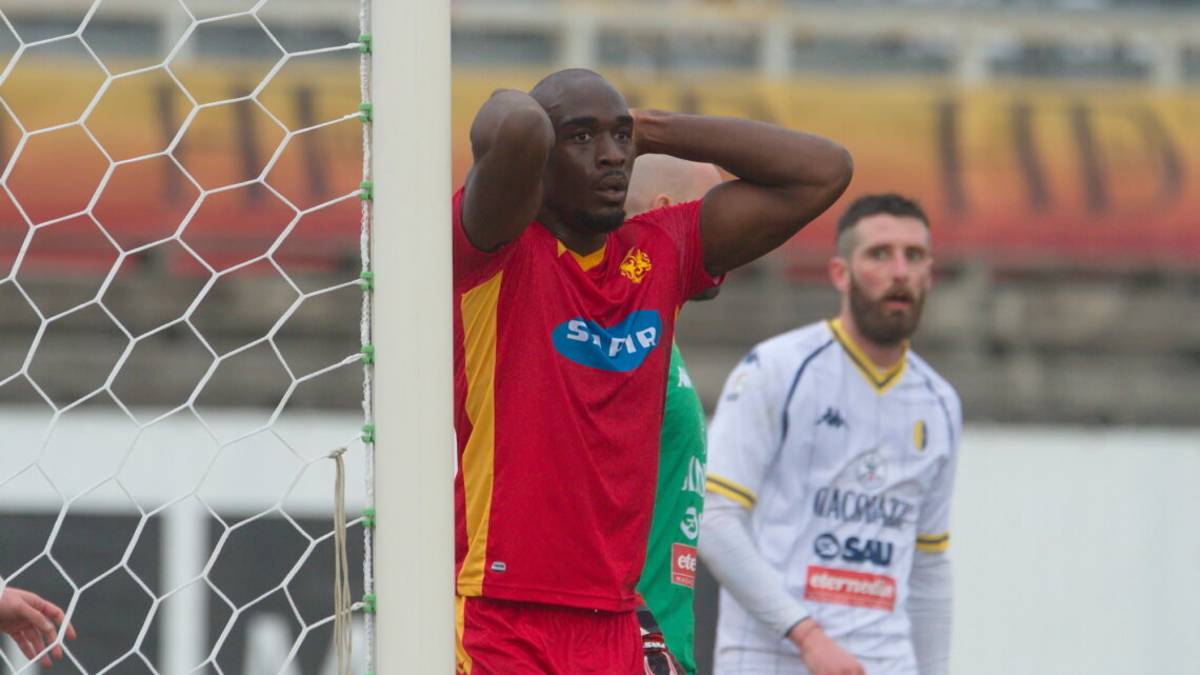 Calcio C, Ravenna: la procura antidoping ha sospeso Mokulu