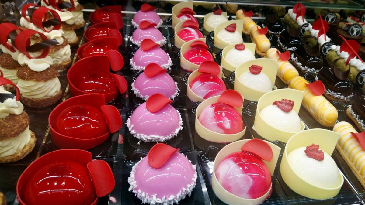 Vetrine pasticceria: guida alla scelta