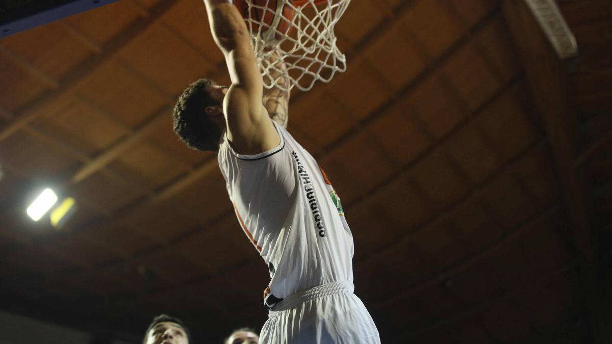 Basket B, Papa rimane all'Amadori Cesena