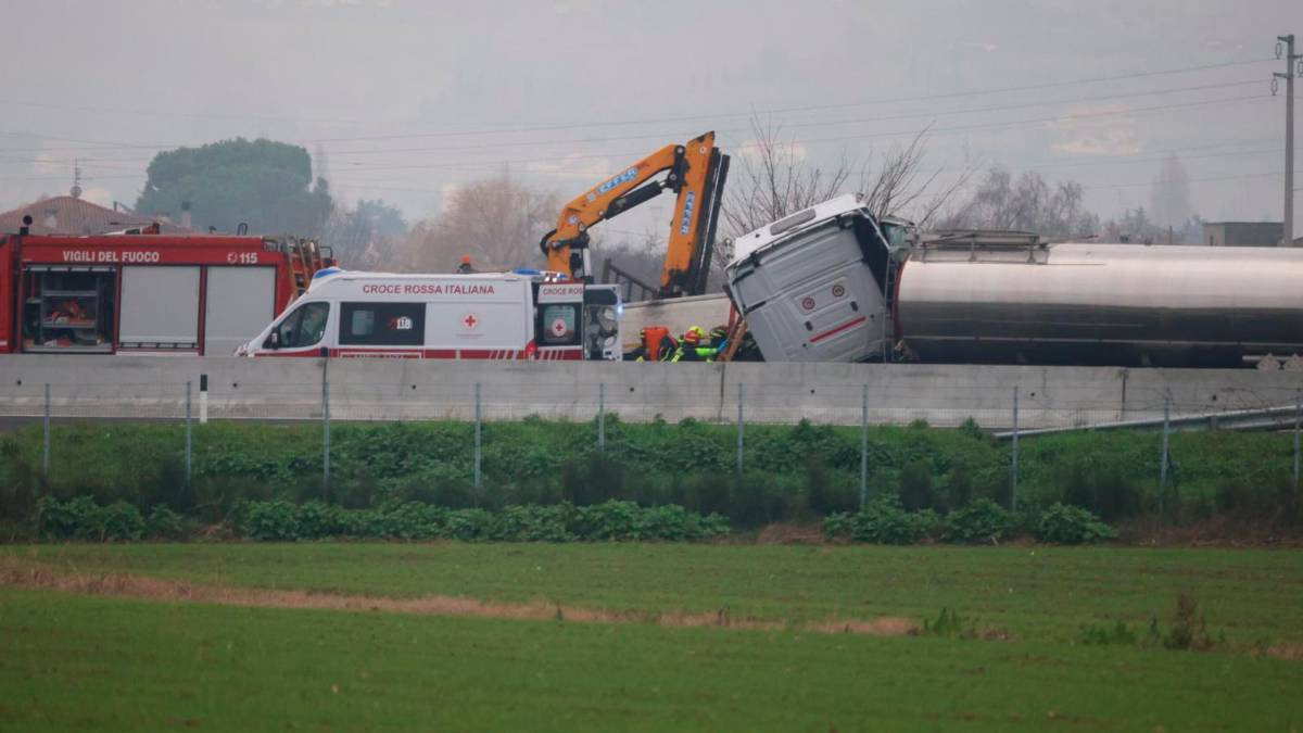 L’incidente di venerdì 10 gennaio 2025 in A14 (foto Gianmaria Zanotti)