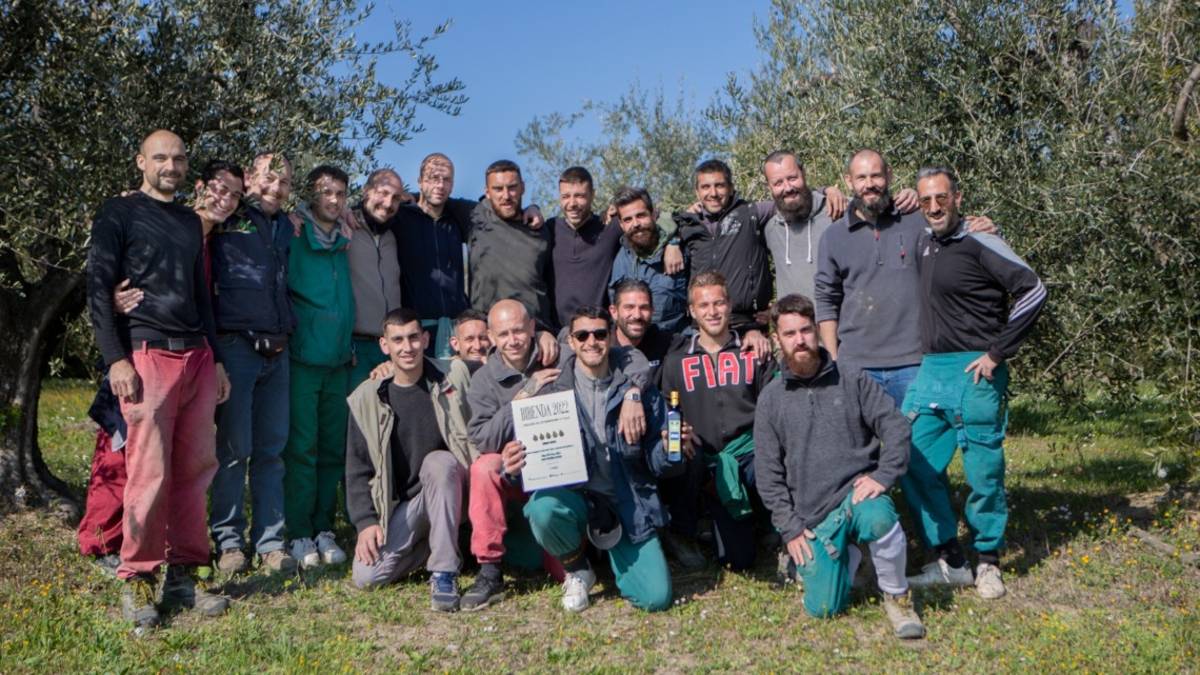 Guida Bibenda, l'olio èVO di San Patrignano premiato con le Cinque Gocce