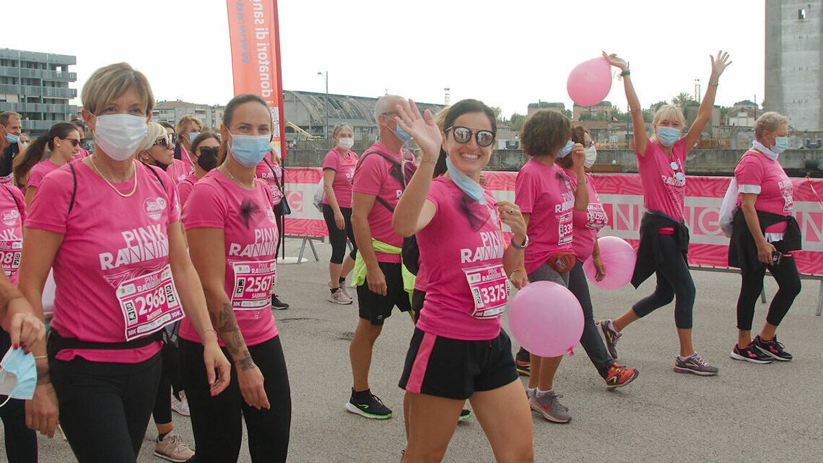 Pink Ranning, un fiume rosa lungo le strade di Ravenna