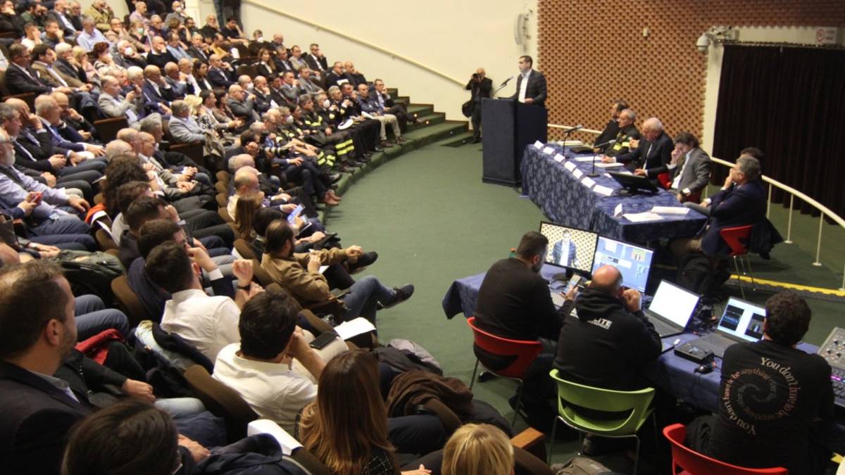 Rigassificatore Ravenna, i vigili del fuoco: L'impianto è sicuro - Gallery