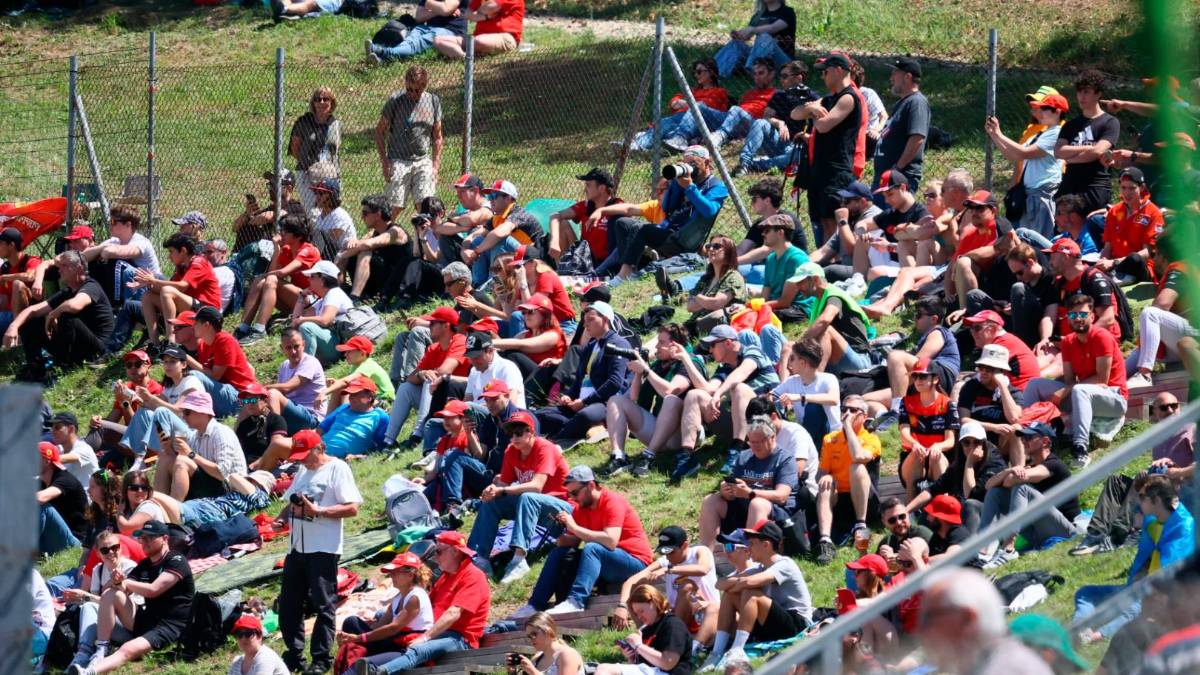 Formula 1 a Imola, Leclerc è il più veloce nelle libere: solo la sua Ferrari sfonda il muro dell’1.16 - Gallery