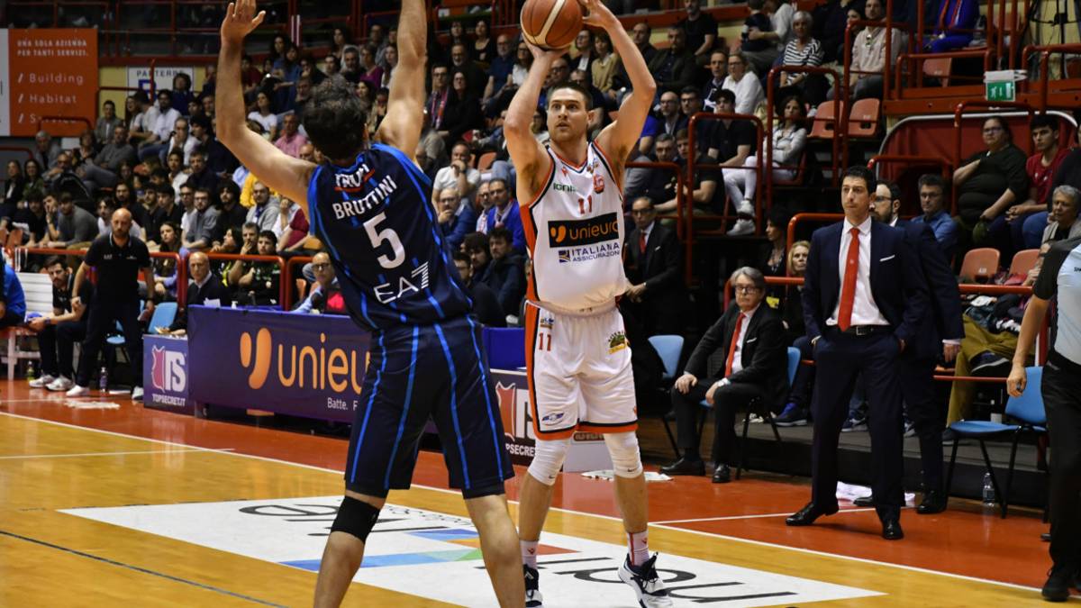 Basket A2 play-off Unieuro-Chiusi: biglietti e informazioni per tifosi per garauno