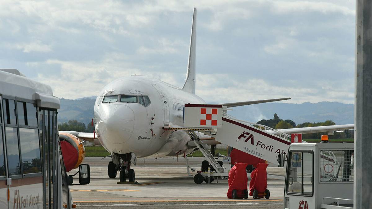 Forlì, aeroporto e rotte da sistemare