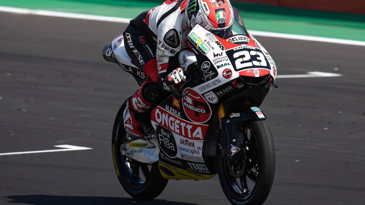 Moto3, vince McPhee con Migno 10° e Antonelli 11°