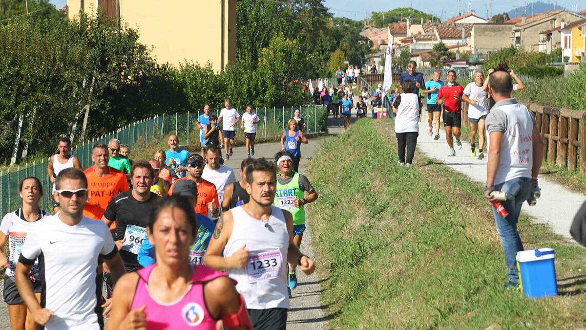 Podismo, a Cesenatico torna l'Alzheimer con mezza maratona e camminate