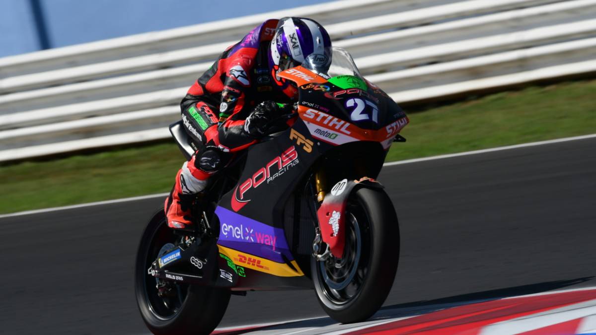 MotoE, Casadei trionfa in gara-1 a Misano, Aegerter campione del mondo