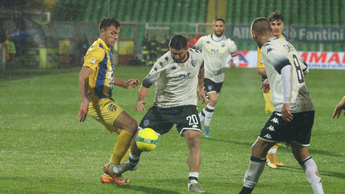 Calcio C, Cesena: mirino sull'Entella e sul secondo posto
