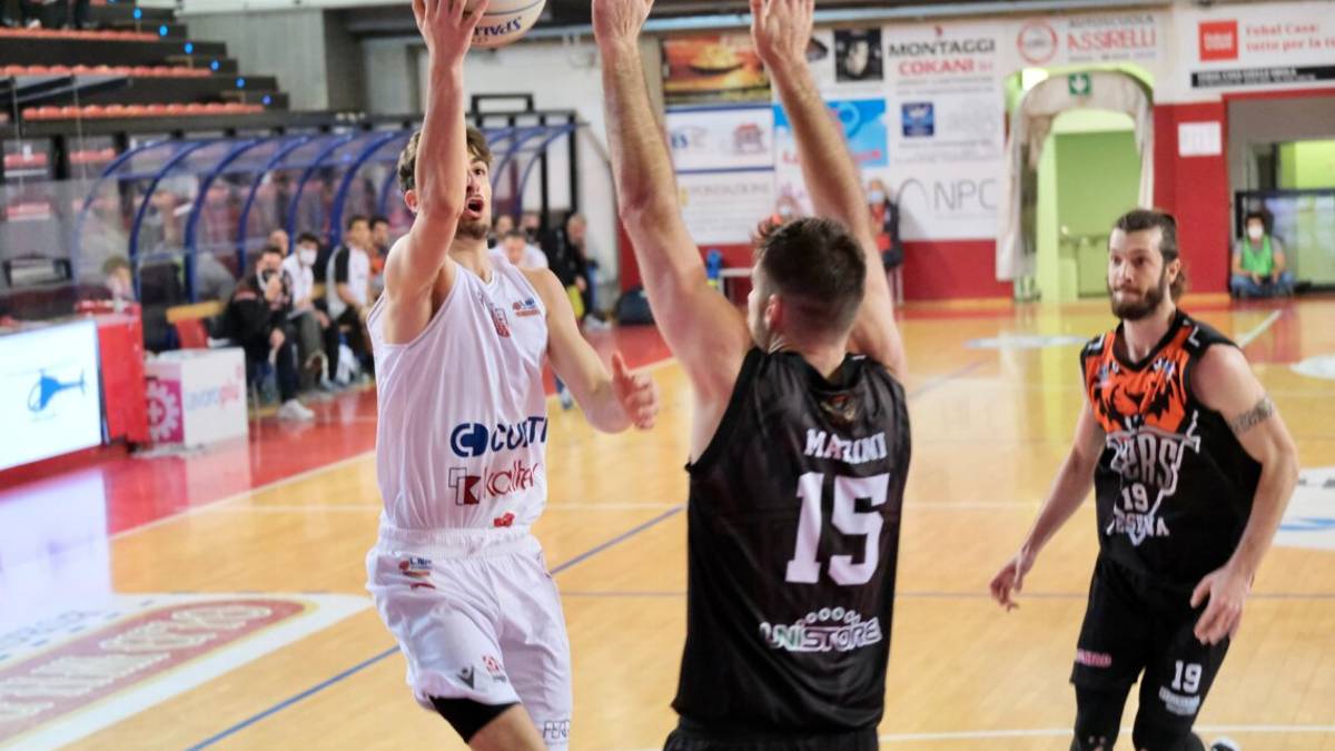 Basket B, Tigers-Andrea Costa si giocherà mercoledì 17 marzo