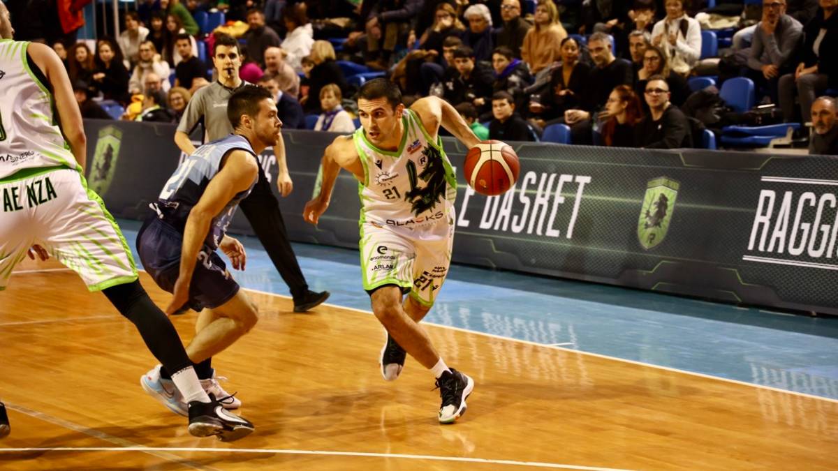 Basket B Coppa Italia, Blacks-Rieti: un grande sabato di canestri all'ora di pranzo