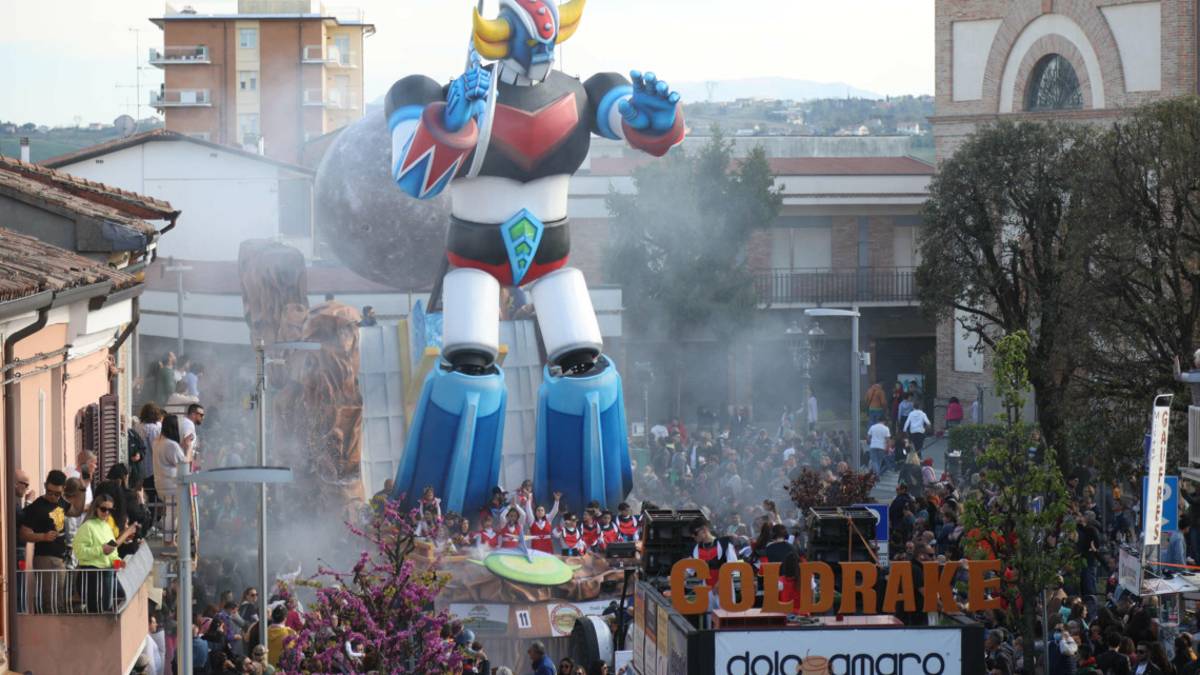 Carnevale Gambettola, migliaia di spettatori per la ripartenza VIDEO