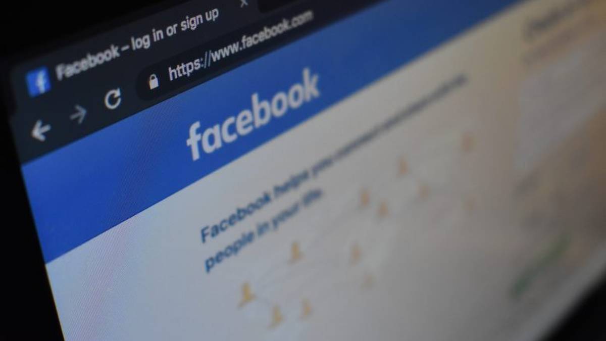 Etilometri e velox, denunce per chi faceva la spia su facebook