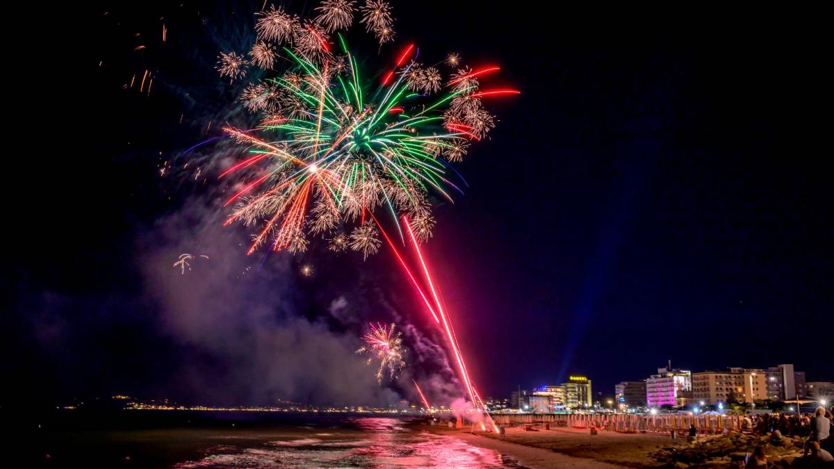 Il Ferragosto di Riccione continua con Alessandra Amoroso e Clara sabato 17 - gallery