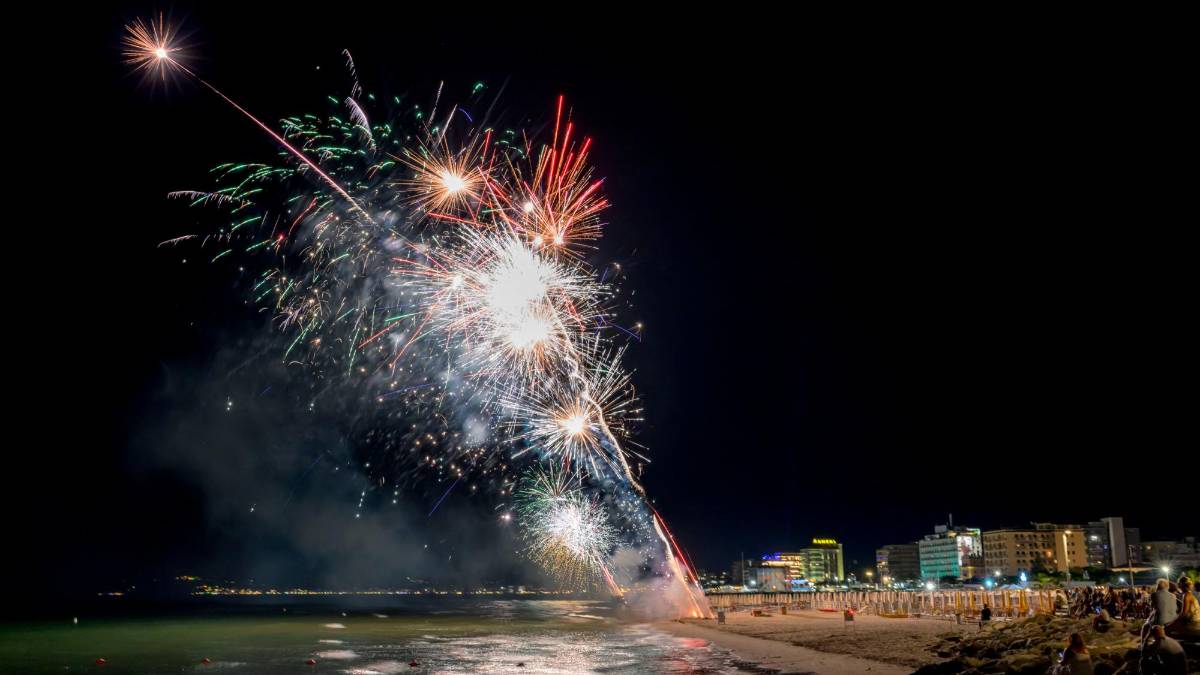 Il Ferragosto di Riccione continua con Alessandra Amoroso e Clara sabato 17 - gallery