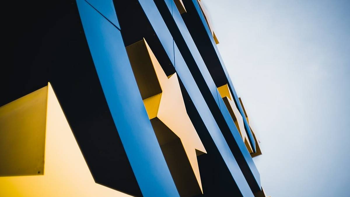 Piattaforme di trading: boom di utenti per il broker ForexTB, ma qual è l'opinione degli esperti?