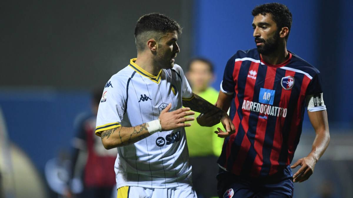 Calcio C, il palo nega un punto all'Imolese contro il Modena
