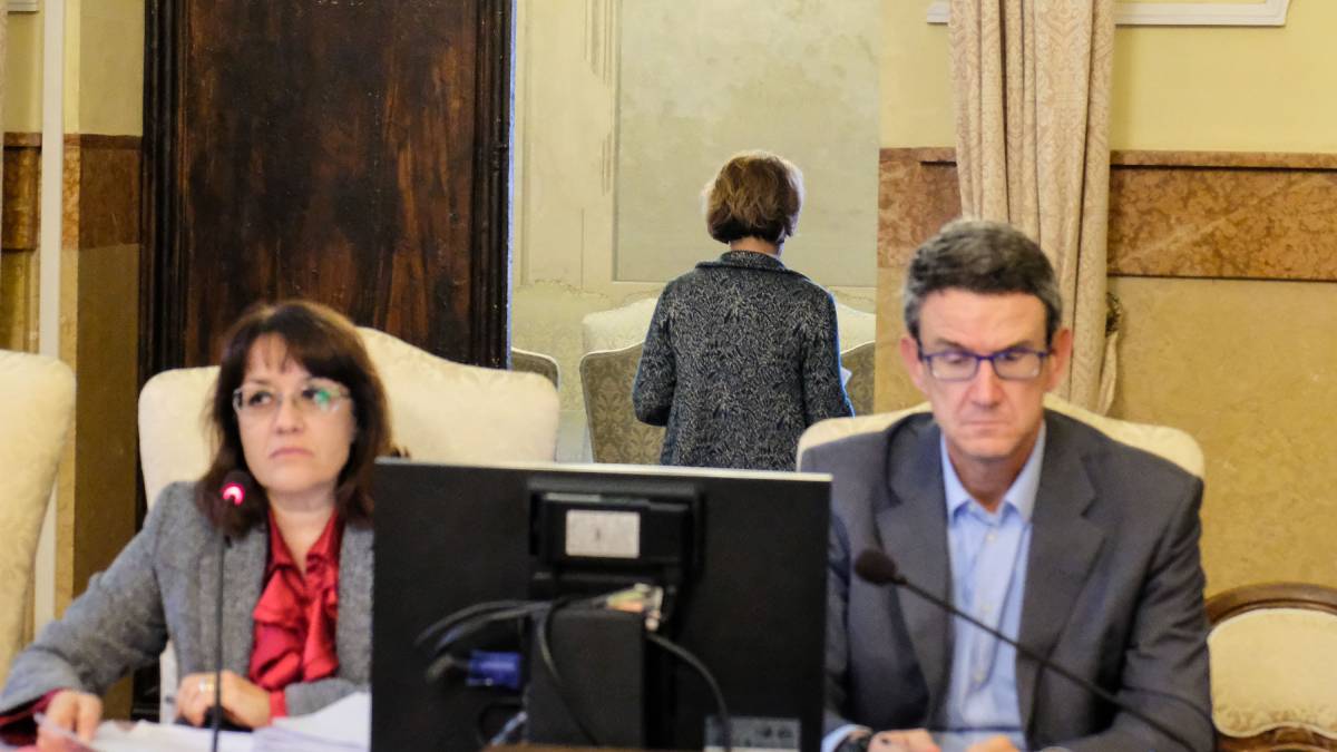 La sindaca formalizza le dimissioni Scontro finale in Consiglio