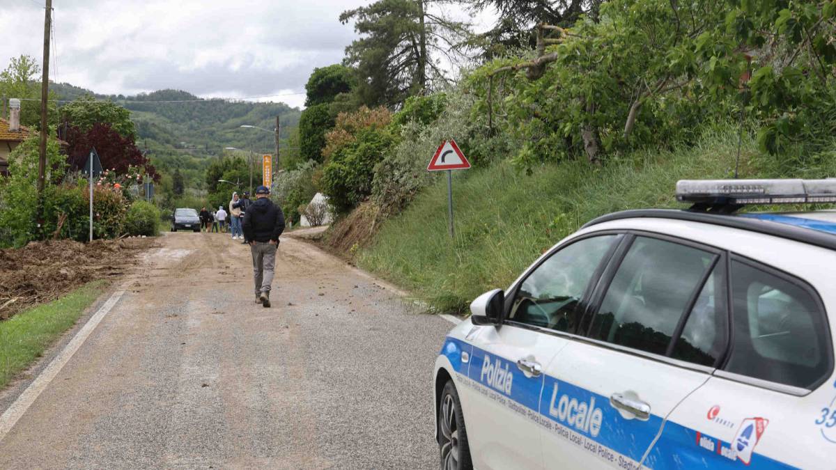La frana che ha provocato una vittima a Cesena - Fotogallery