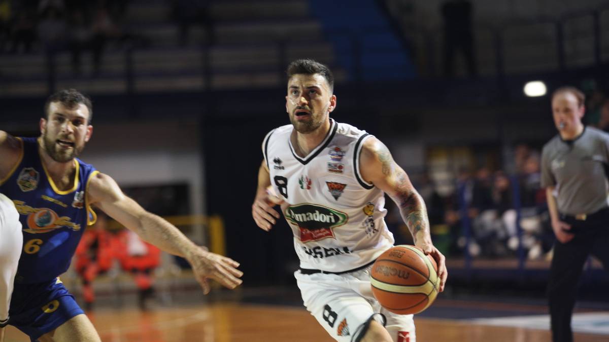 Basket B play-off, Brkic manda Cesena in finale (71-70)
