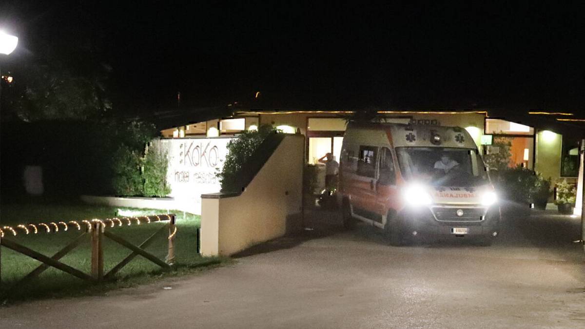 Lido di Savio, 39enne muore dopo un tuffo in piscina