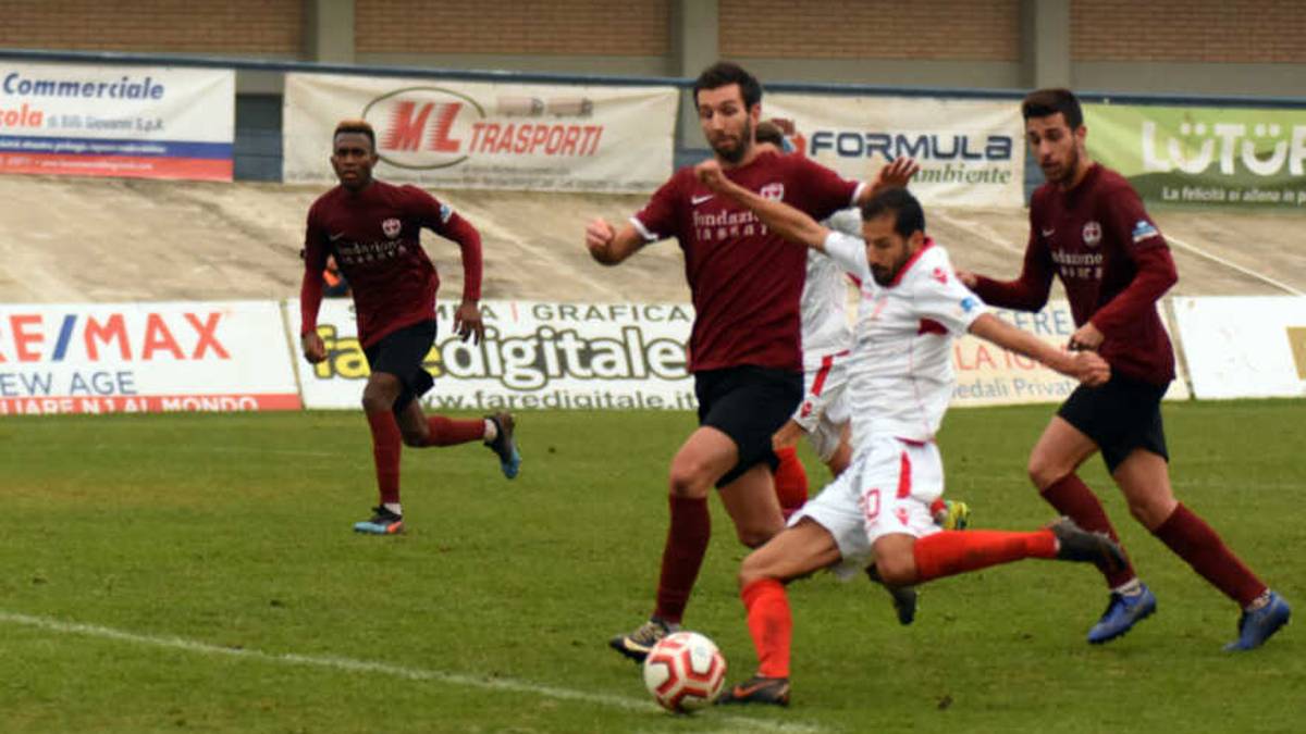 Calcio D, rinviate le gare di domenica e decise le date dei recuperi