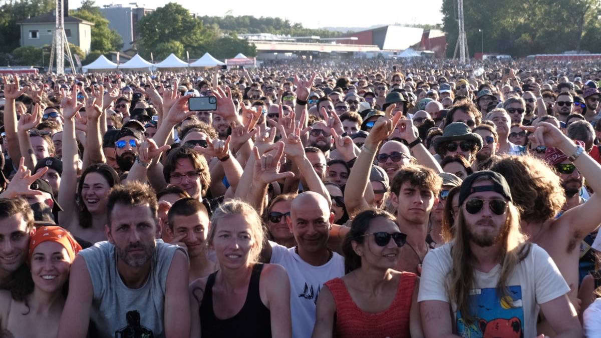 Imola, la carica dei 60mila per i Pearl Jam - Gallery